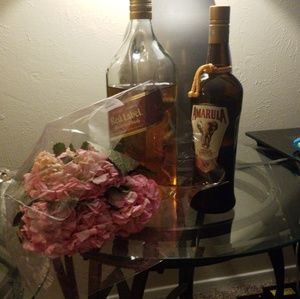 Meet your Posher, Divine